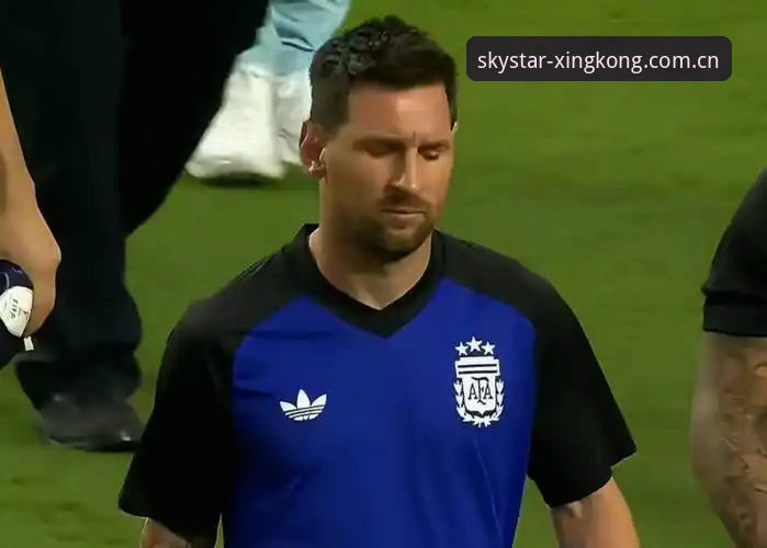 阿根廷2-0洪都拉斯最新消息：梅西缺阵成焦点，劳塔罗点射+脚后跟助攻抢戏